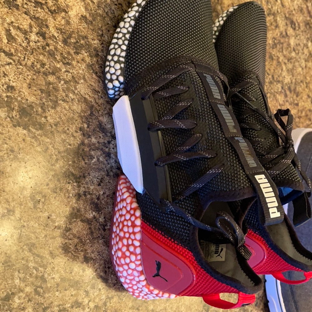 Puma tennis shoes